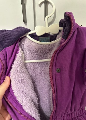 Kız Çocuk Mor Kürklü Kapüşonlu Mont - Görsel 3