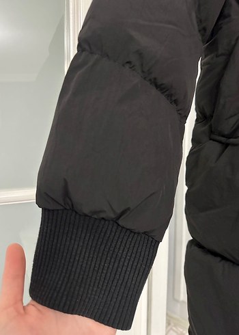 Siyah Kürklü Kadın Kışlık Mont - Görsel 3