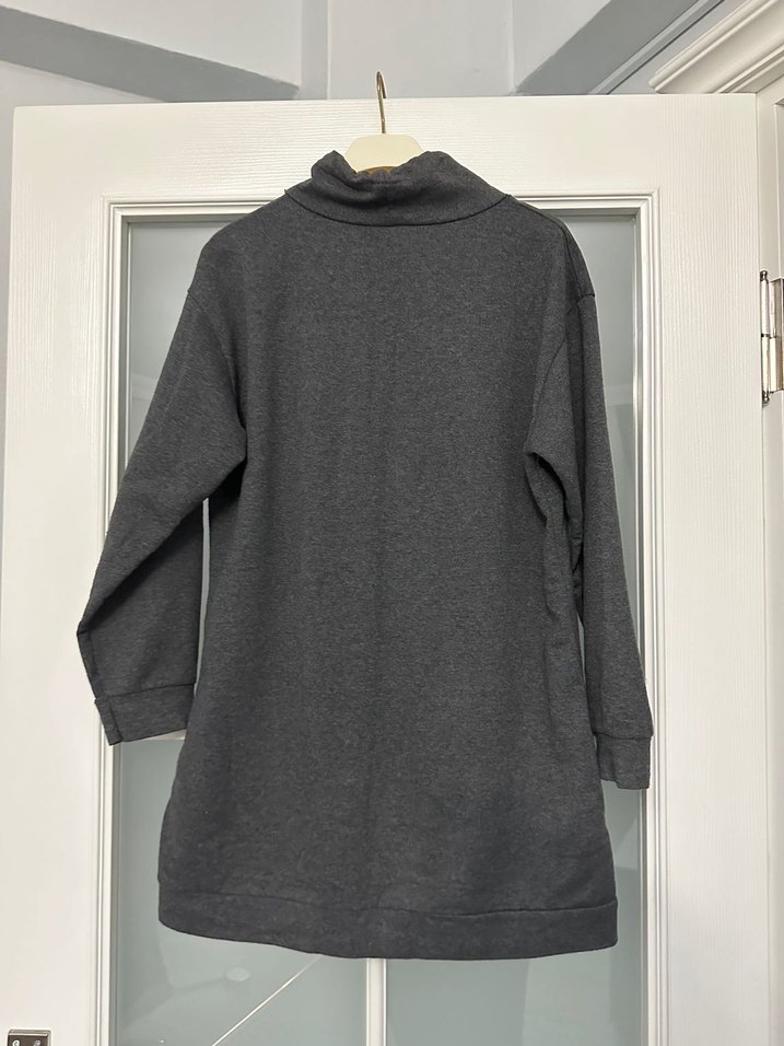 Gri Kapüşonlu Uzun Sweatshirt - Görsel 3