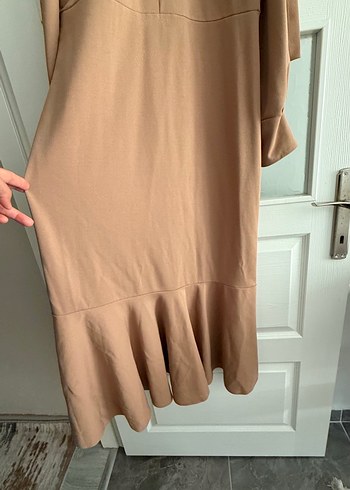 Bej Uzun Kollu Düğmeli Uzun Elbise - Görsel 3