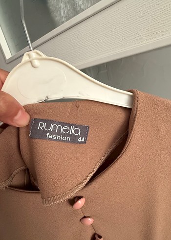 Bej Uzun Kollu Düğmeli Uzun Elbise - Görsel 6