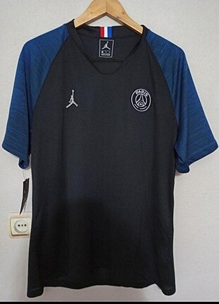 PSG forma yazısız