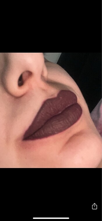 Beden bordo Renk Pastel likit ruj