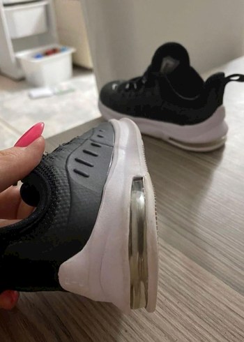 21 Beden Siyah Bağcıklı Erkek Çocuk Spor Ayakkabı