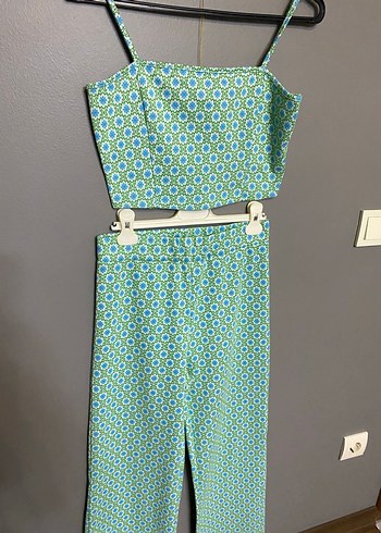 Koton XS pantolon ve askılı crop - Görsel 2