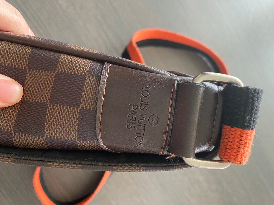 Louis Vuitton Desenli Askılı Çanta - Görsel 5