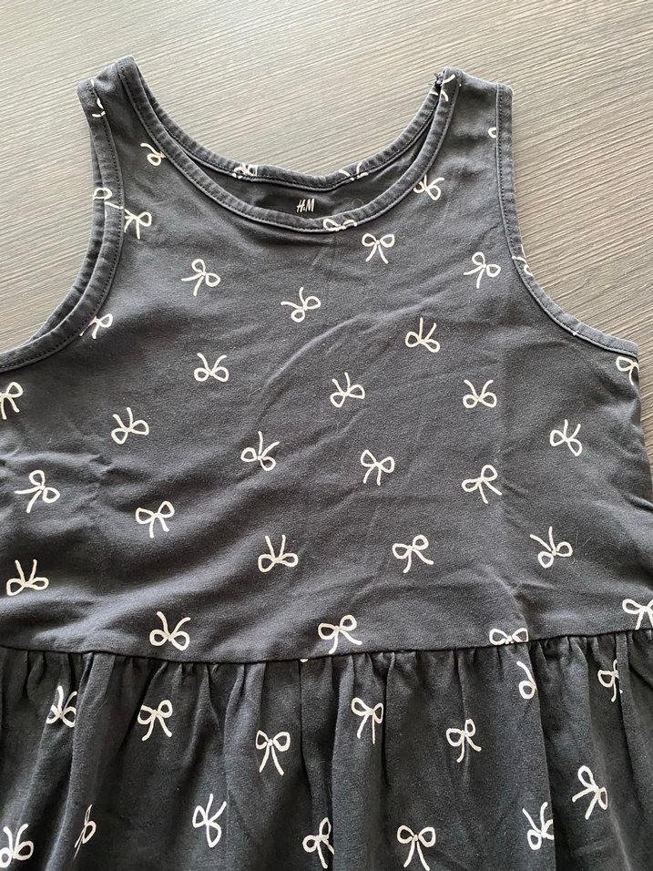 H&M 8-10 yaş Fiyonk Desenli Siyah Elbise - Görsel 2