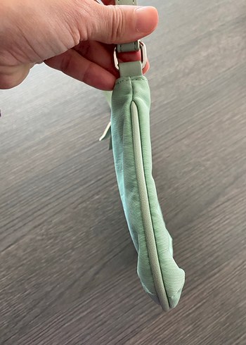 Stradivarius kol çantası sıfır - Görsel 2