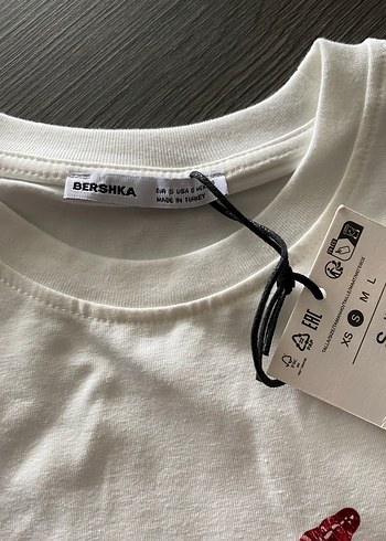 Bershka s beden tişört sıfır etiketli - Görsel 5