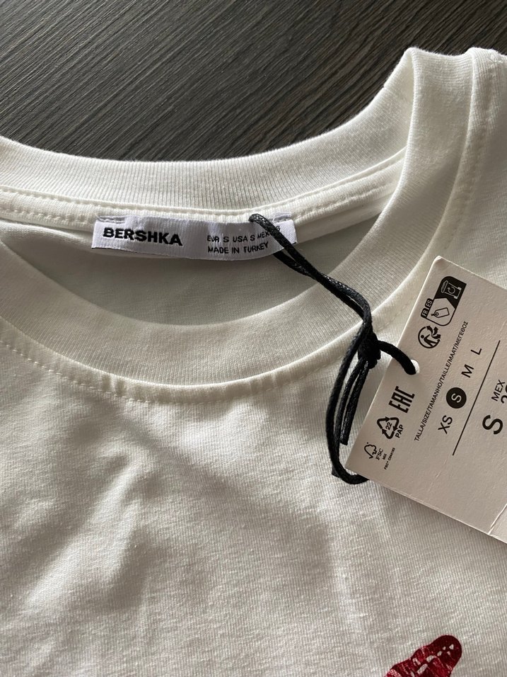 Bershka s beden tişört sıfır etiketli - Görsel 5
