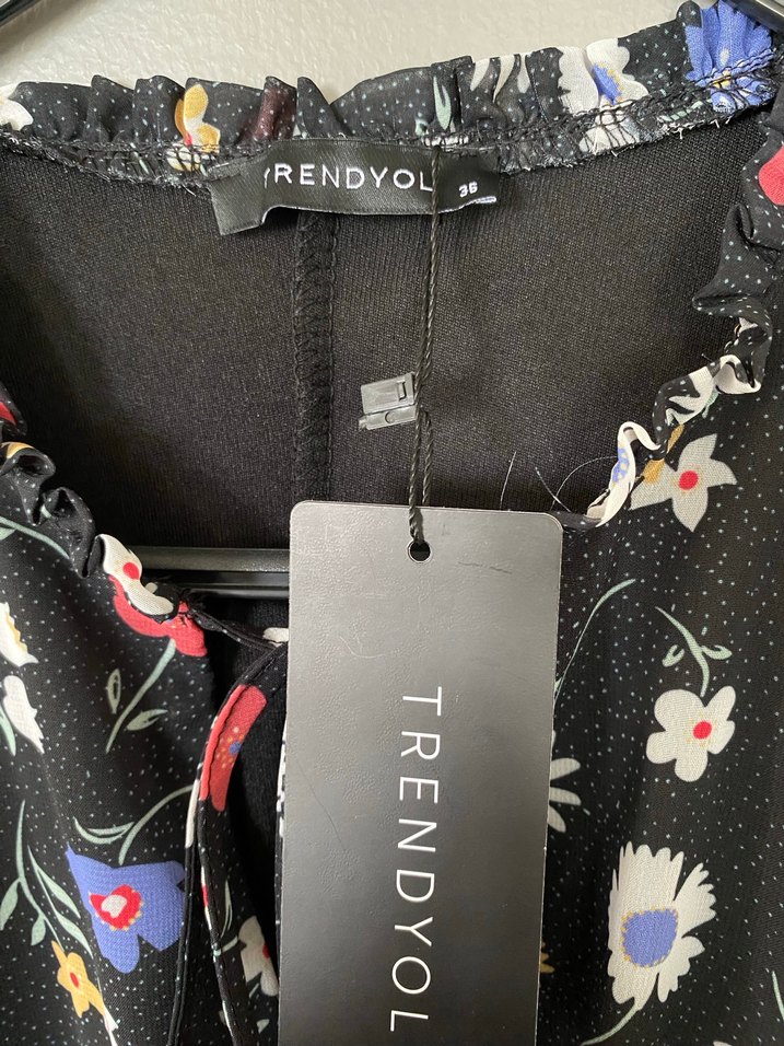 Trendyol 36 beden sıfır şifon Elbise - Görsel 4