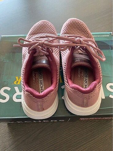 37 Beden Skechers 37 numara temiz