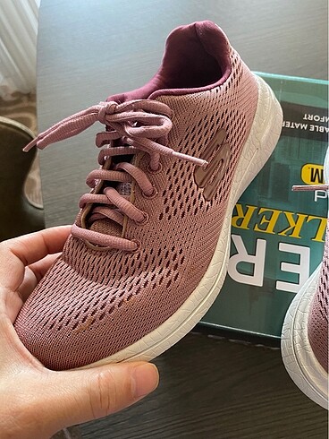 37 Beden pembe Renk Skechers 37 numara temiz