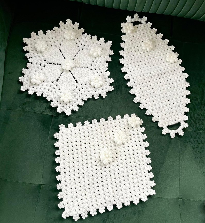 Beyaz El Örgüsü Çiçekli Dantel Seti - Görsel 3