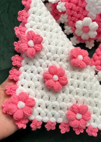 Pembe Beyaz Çiçekli El Örgüsü Set - Görsel 6