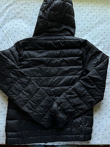 s Beden Pull and Bear Şişme mont