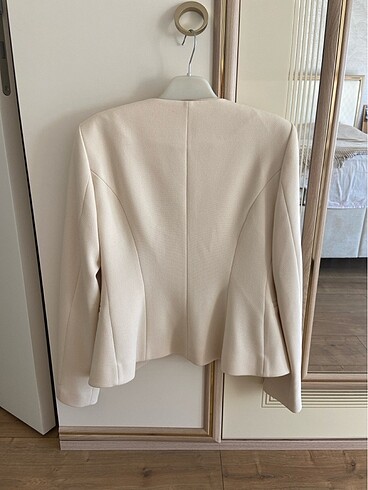 Adl yeni sezon vanilya rengi ceket - Görsel 2