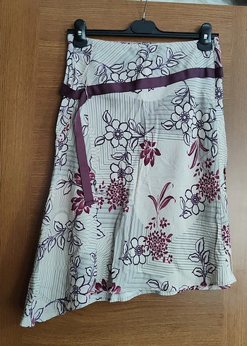 Mango 36 beden desenli kısa etek