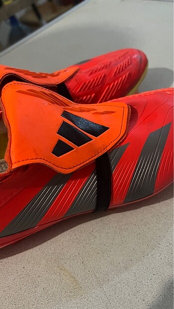 Adidas krampon