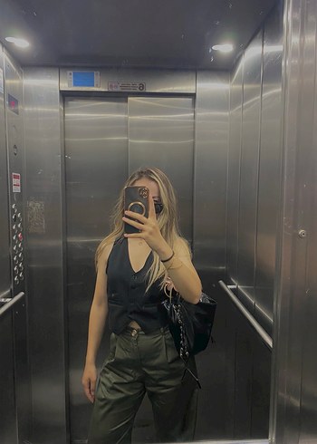 Zara Kadın Haki Kuşaklı Rahat Kumaş Pantolon