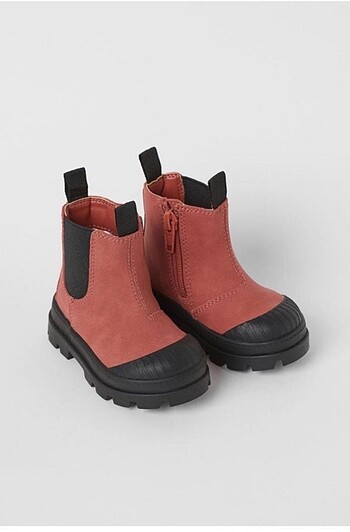 H&M Bot