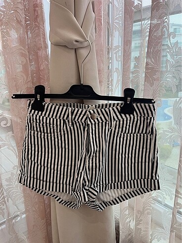 H&M mini şort