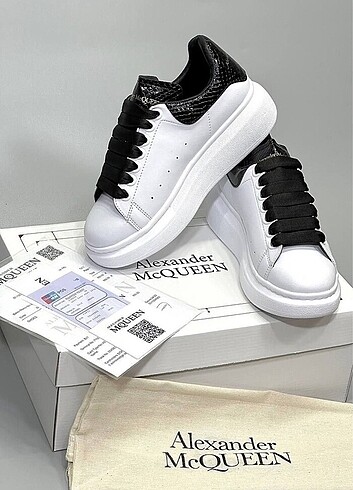 Alexander McQueen Spor ayakkabı