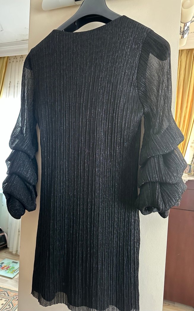 Piliseli Siyah Uzun Kollu Triko Elbise - Görsel 2