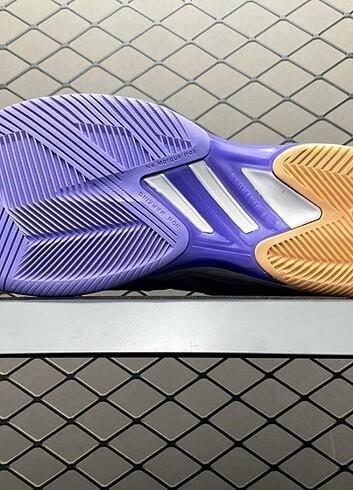 40 Beden çeşitli Renk Asics ayakkabı