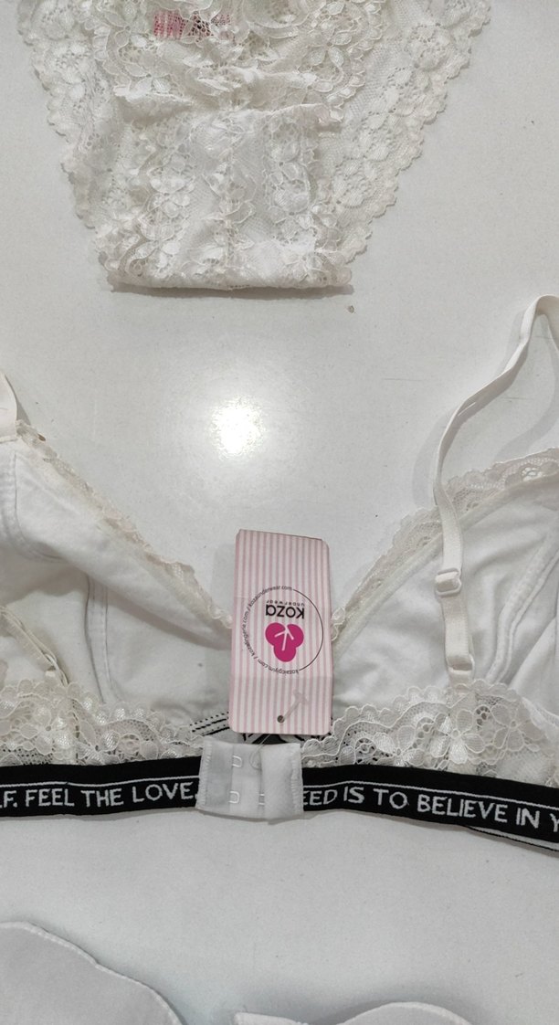 Beyaz tantelli büstiyerli Sütyen takımı - Görsel 2