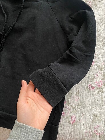 l Beden siyah Renk KAPÜŞONLU SWEATSHİRT