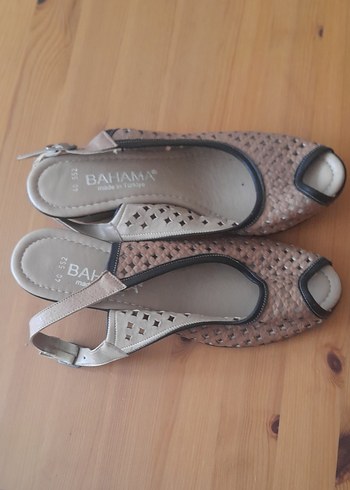 40 Beden Bej Kadın Dolgu Topuklu Sandalet