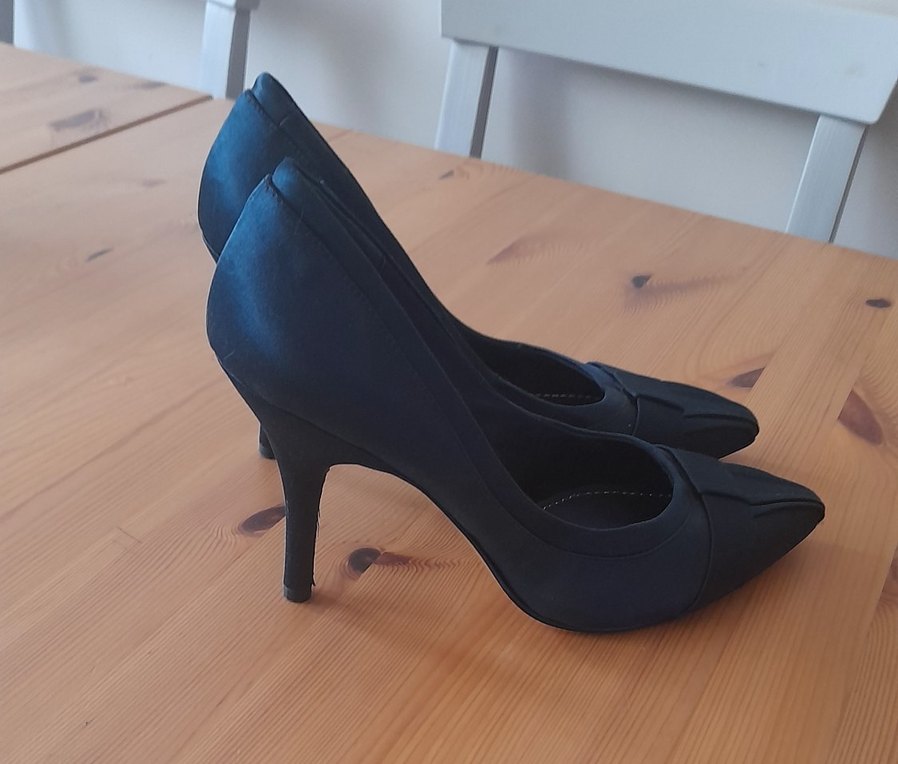 Lacivert Tokalı Stiletto Kadın Ayakkabı - Görsel 2