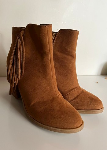 Püsküllü Süet Kadın Botu Blok Topuklu - Görsel 10