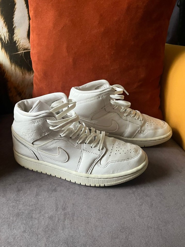 Beyaz Bağcıklı Kadın Spor Ayakkabı NiKE temiz sorunsuz - Görsel 5