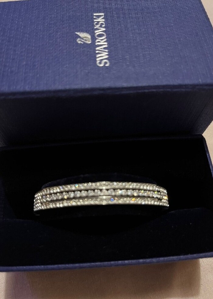 Swarovski kelepçe bileklik - Görsel 2