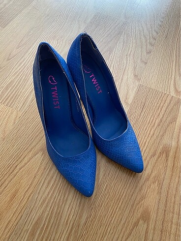 Mavi Stiletto