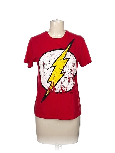 Diğer T-shirt %70 İndirimli.