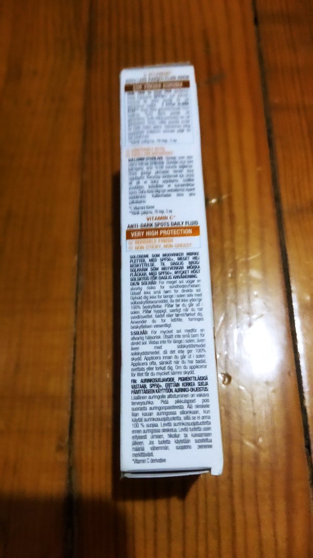 Garnier Ambre Solaire SPF 50 Anti-Koyu Leke Sıvısı - Görsel 2