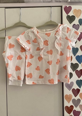 Kız Bebek Kalp Desenli Fırfırlı Takım