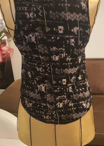 V Yaka Siyah Bohem Desenli  Atlet - Görsel 2