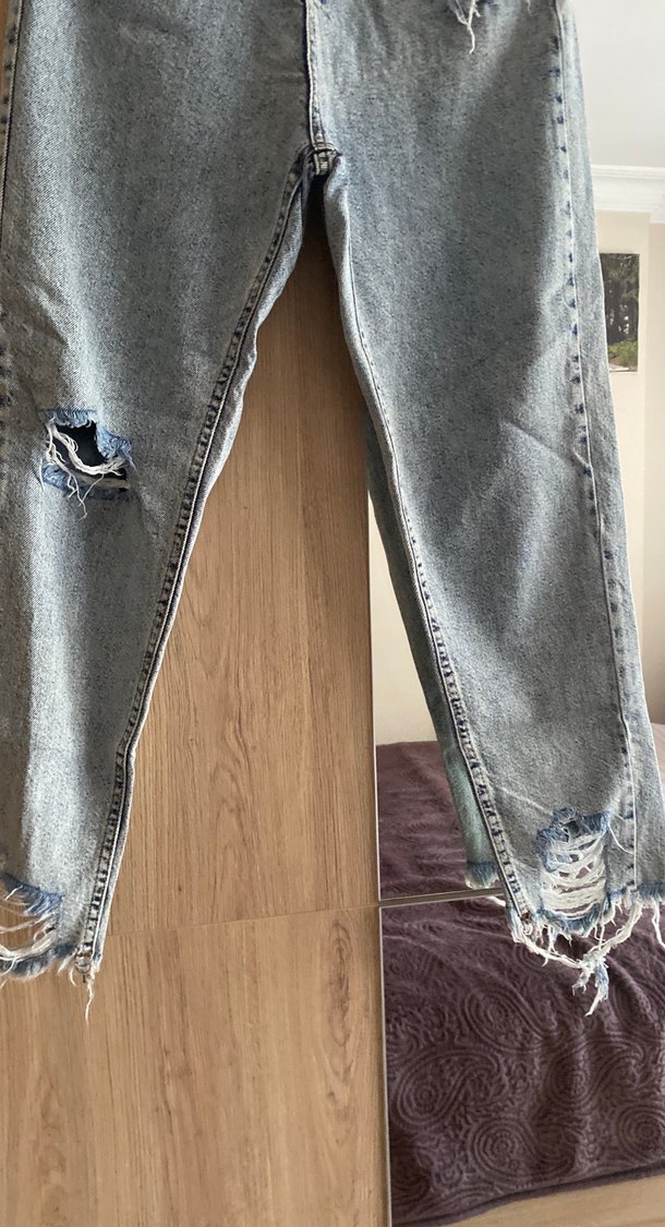 Gri Yırtık Detaylı Bol Kesim Midi Jean - Görsel 3