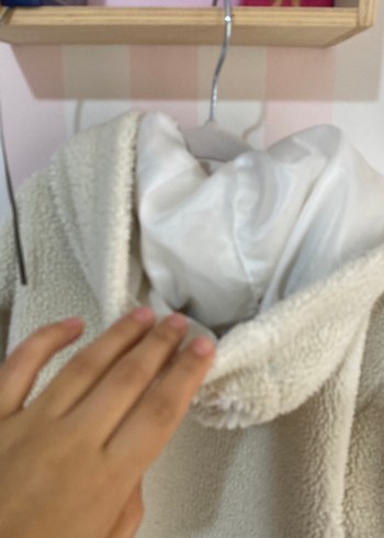 Beyaz Peluş ve Kürklü Kız Çocuk Ceketi - Görsel 7