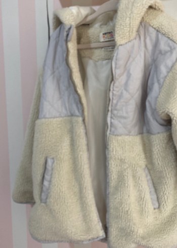 Beyaz Peluş ve Kürklü Kız Çocuk Ceketi - Görsel 3