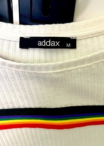 Beyaz Omuz Dekolteli Crop Top - Görsel 4