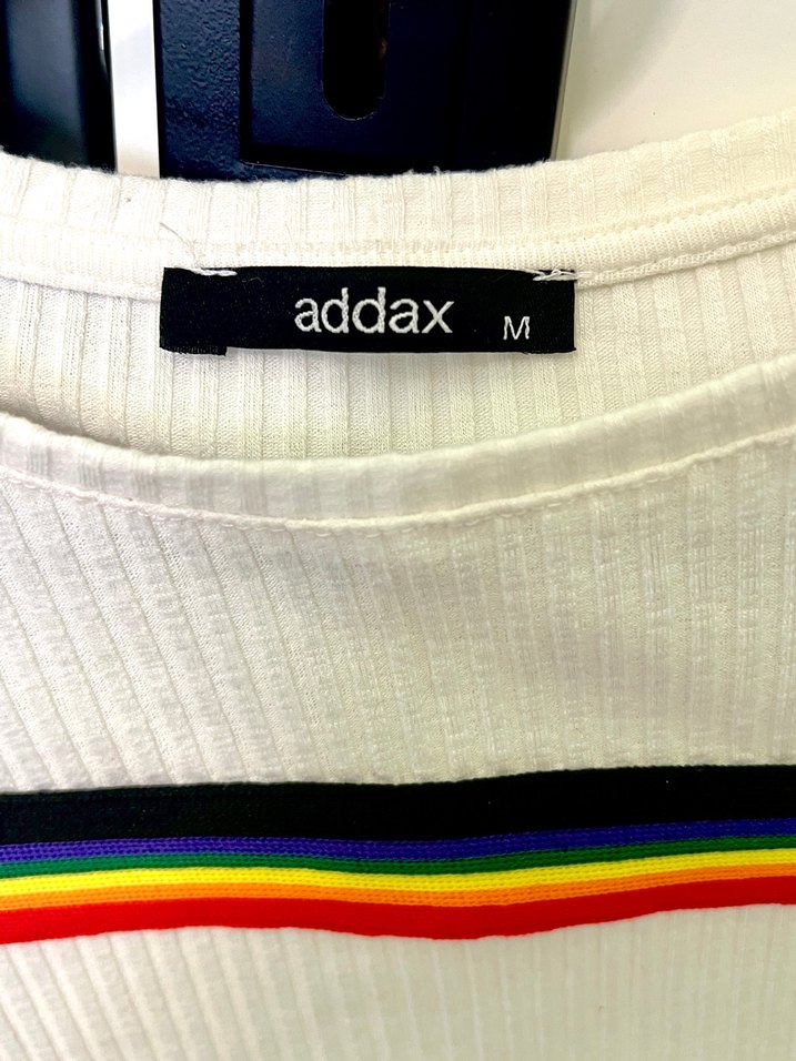 Beyaz Omuz Dekolteli Crop Top - Görsel 4