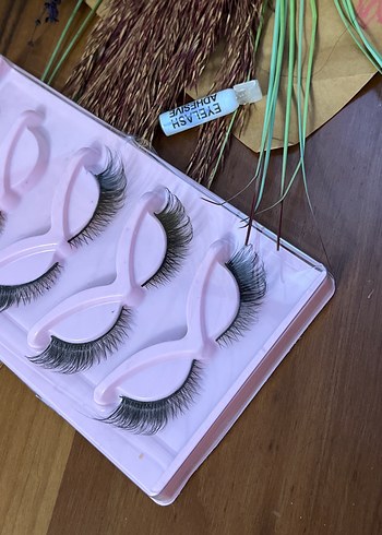 Renkli Sahte Kirpik Seti - Görsel 3