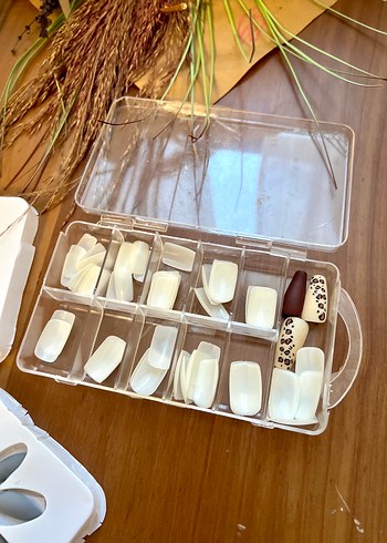 Beyaz Takma Tırnak Seti - Görsel 2