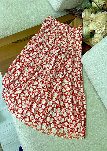 Kırmızı Çiçek Desenli Uzun Etek - Görsel 2