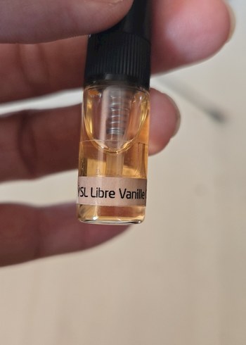 YSL Libre Vanille Kadın Parfümü Deneme Boyu